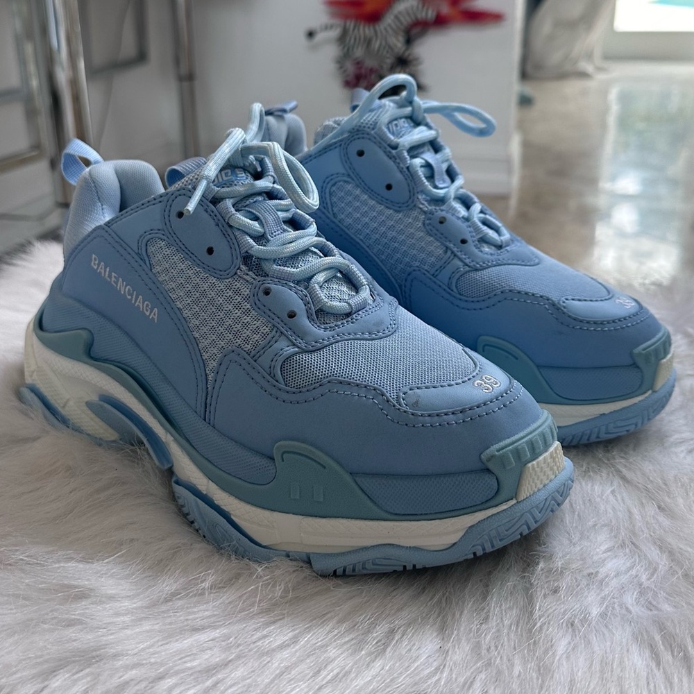 Balenciaga Triple S - Picture 2 of 11